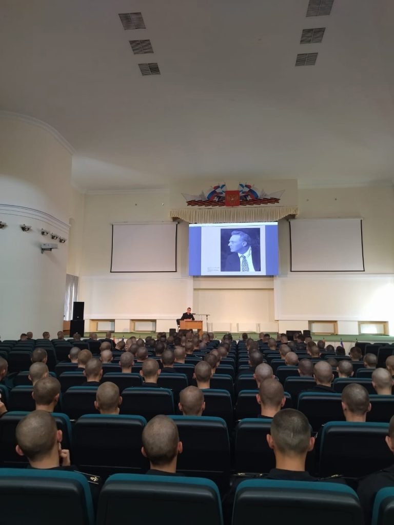 Встречи-лекции в Черноморском высшем военно-морском училище ордена Красной звезды имени П. С. Нахимова